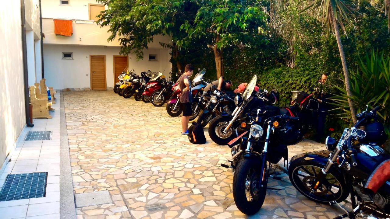 Meta Hotel Santa Teresa Gallura Kültér fotó