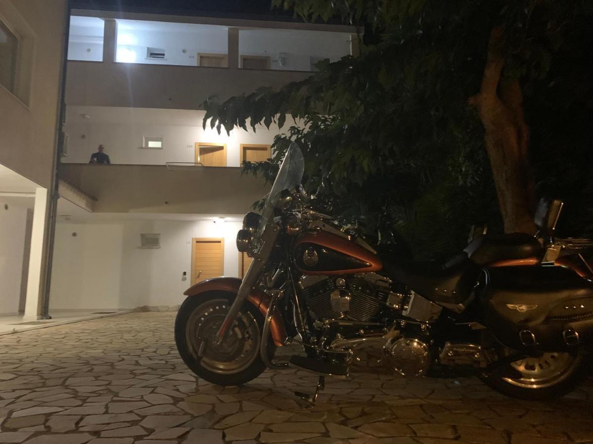 Meta Hotel Santa Teresa Gallura Kültér fotó