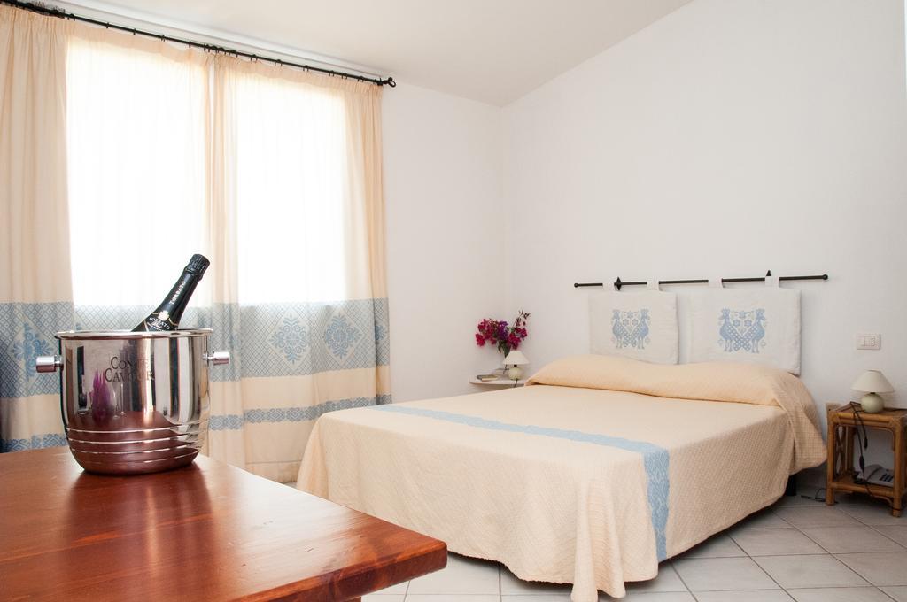 Meta Hotel Santa Teresa Gallura Kültér fotó