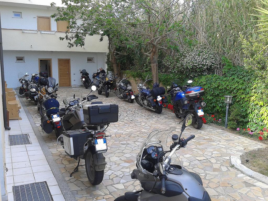 Meta Hotel Santa Teresa Gallura Kültér fotó